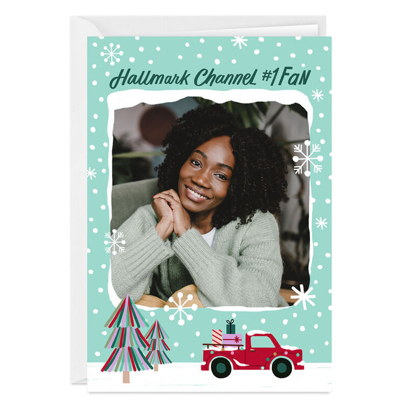 1-Fan-Snowy-Scene-Personalized-Christmas-Card_2PGM3434_01