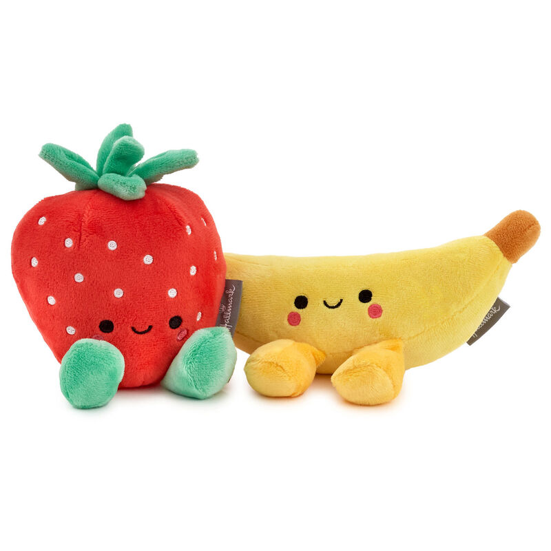 Better-Together-Strawberry-and-Banana-Magnetic-Plush_1KID3011_01