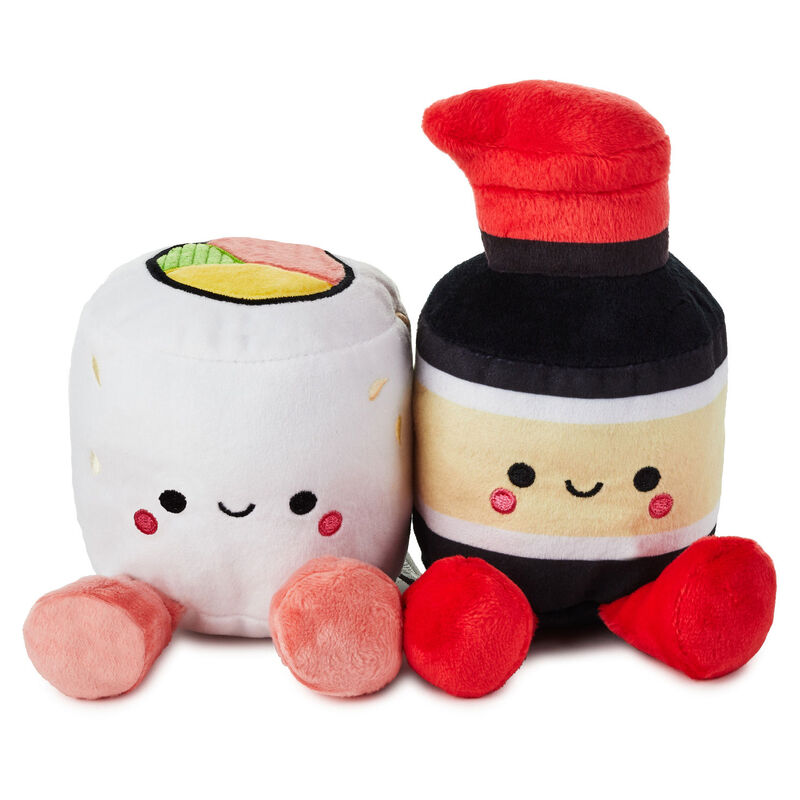 Better-Together-Sushi-and-Soy-Sauce-Magnetic-Plush_1KID1645_01