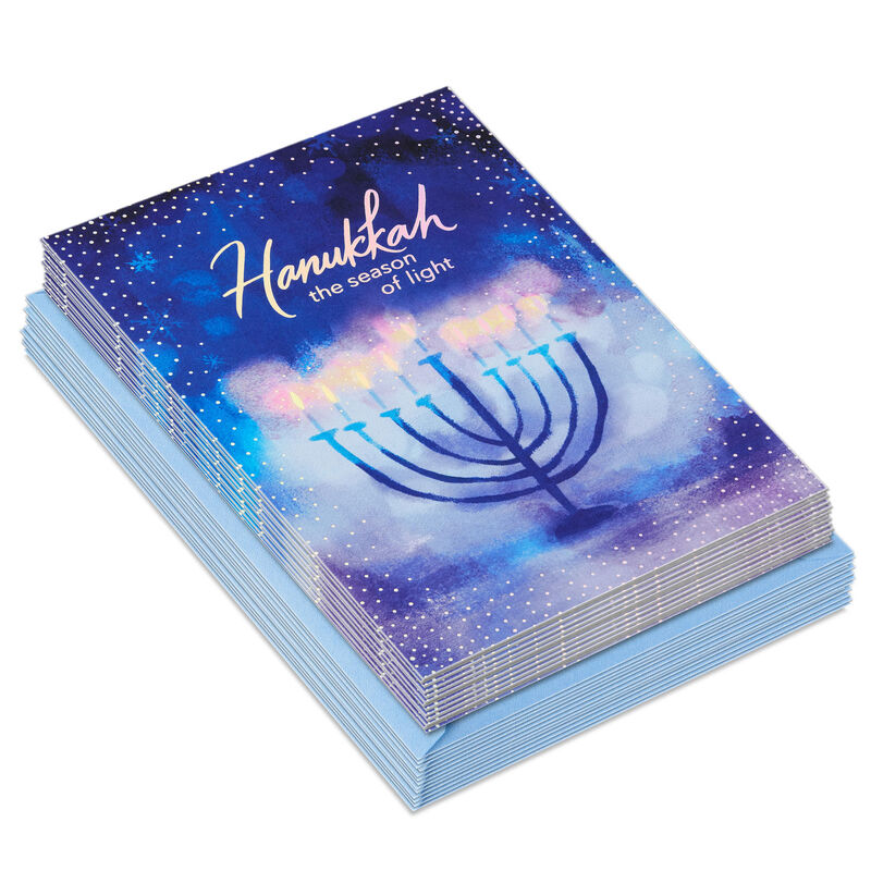 Blue-Menorah-Boxed-Hanukkah-Card-Pack_5XPX2865_01