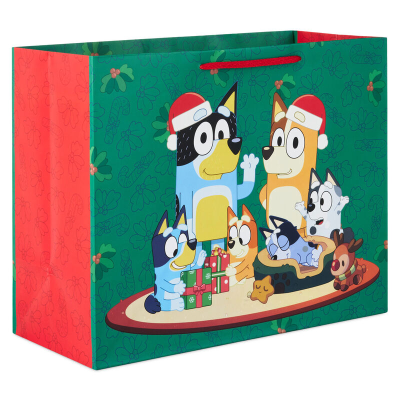 Bluey-Family-on-Green-Large-Christmas-Gift-Bag_1XGB8672_01