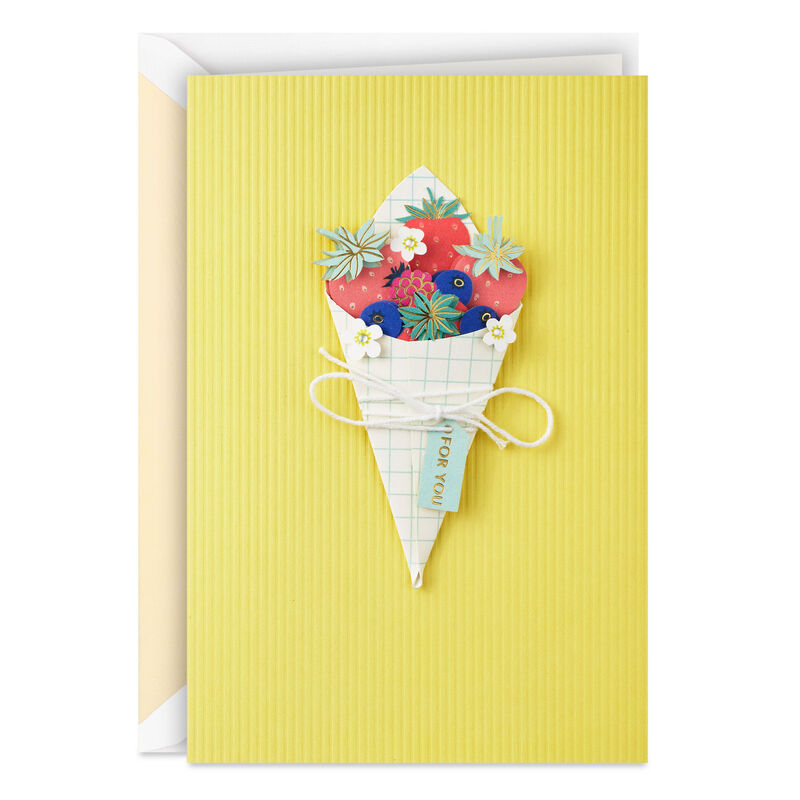 Bouquet-of-Berries-Birthday-Card_759LAD3284_01