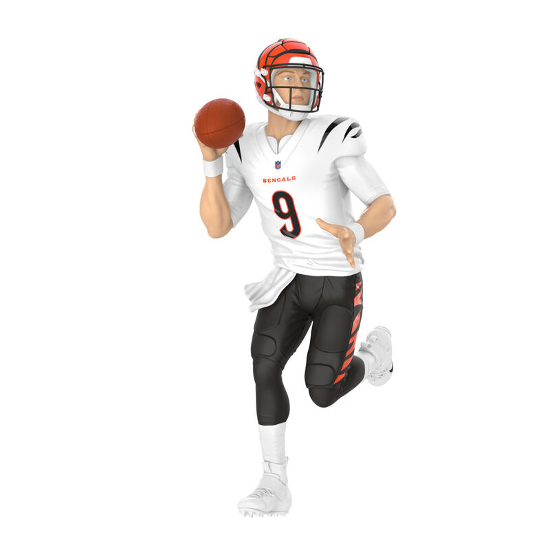 Cincinnati-Bengals-Joe-Burrow-Keepsake-Ornament_5QXR8333_01