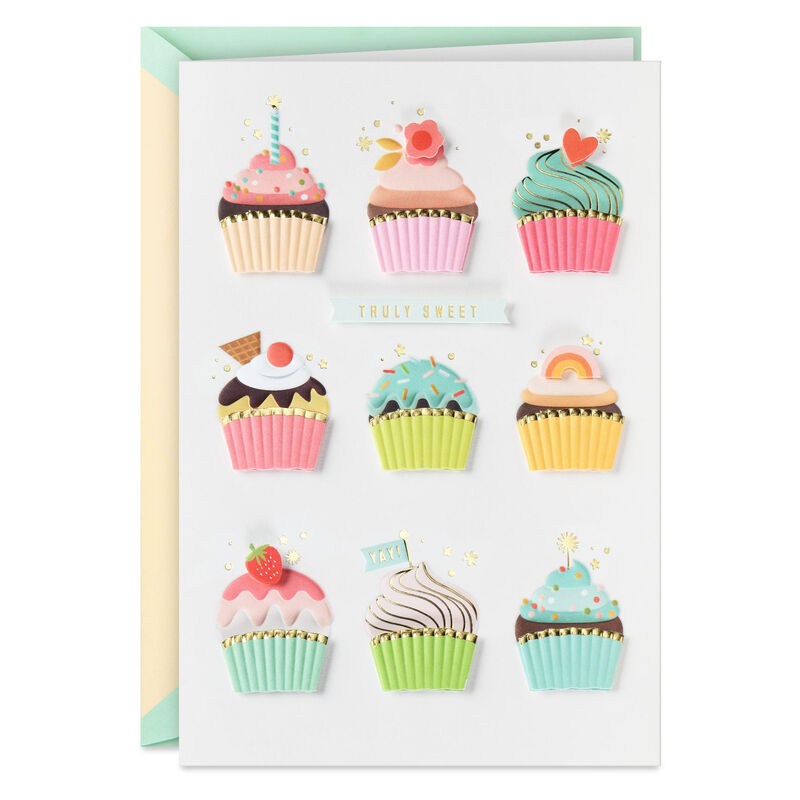 Cupcakes-Birthday-Card-for-Her_859LAD2933_01