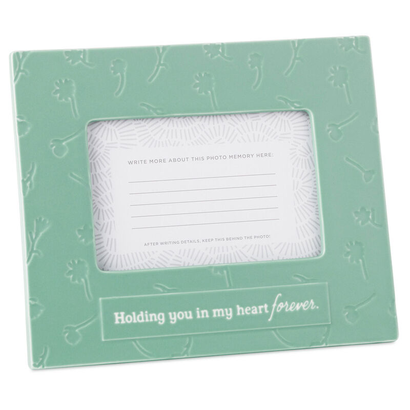 Debossed-Flowers-on-Turquoise-4x6-Picture-Frame_1CAP1330_01