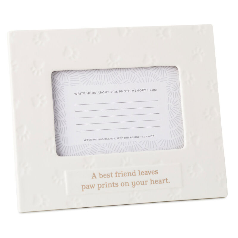Debossed-Paw-Prints-Pet-Remembrance-4x6-Picture-Frame_1CAP1331_01