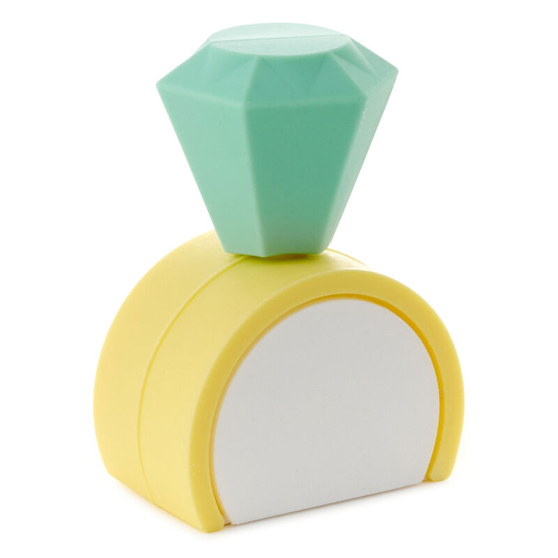 Engagement-Ring-Silicone-Drink-Charm-for-Glass_1ICN1039_01