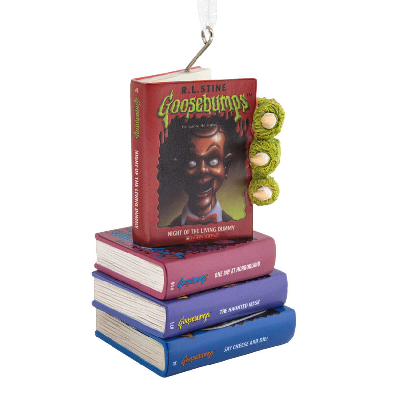 Goosebumps-Stacked-Books-Christmas-Ornament_3HCM5539_01