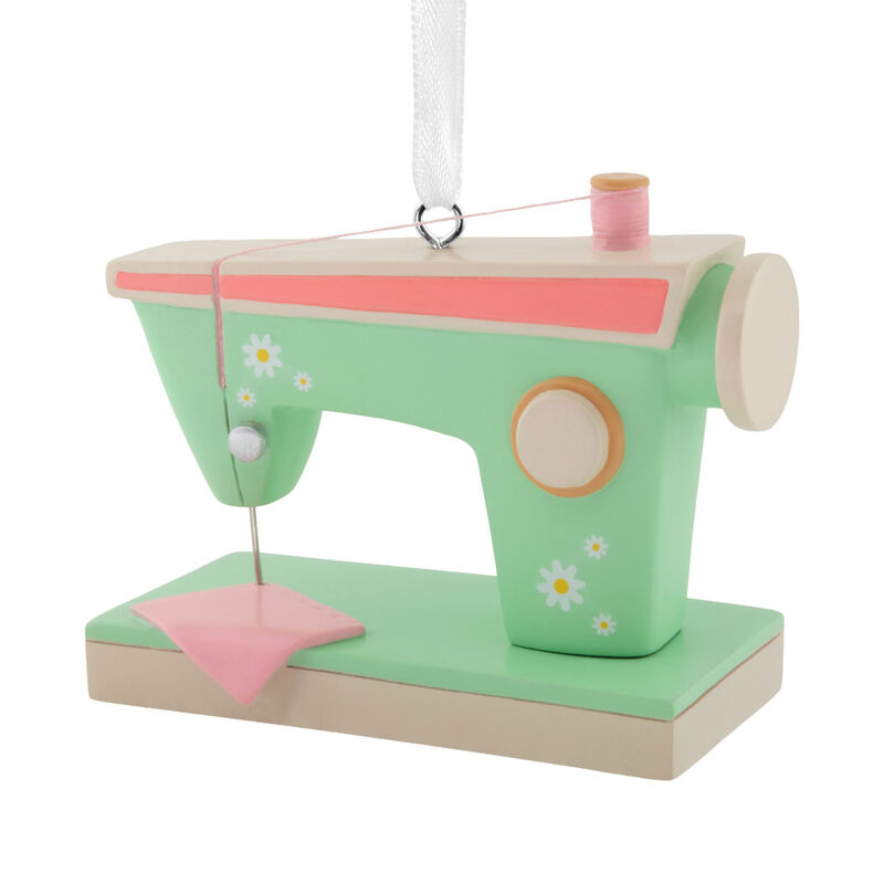 Hallmark_1HGO3747_01