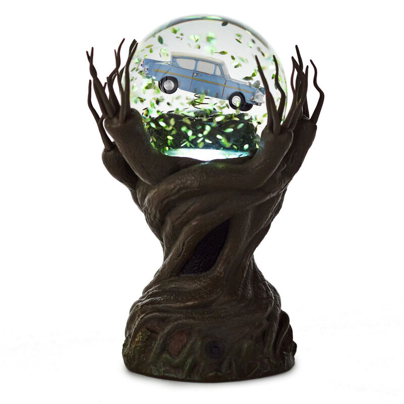 Harry-Potter-Car-in-Whomping-Willow-Tree-Snow-Globe_1HPO1134_01