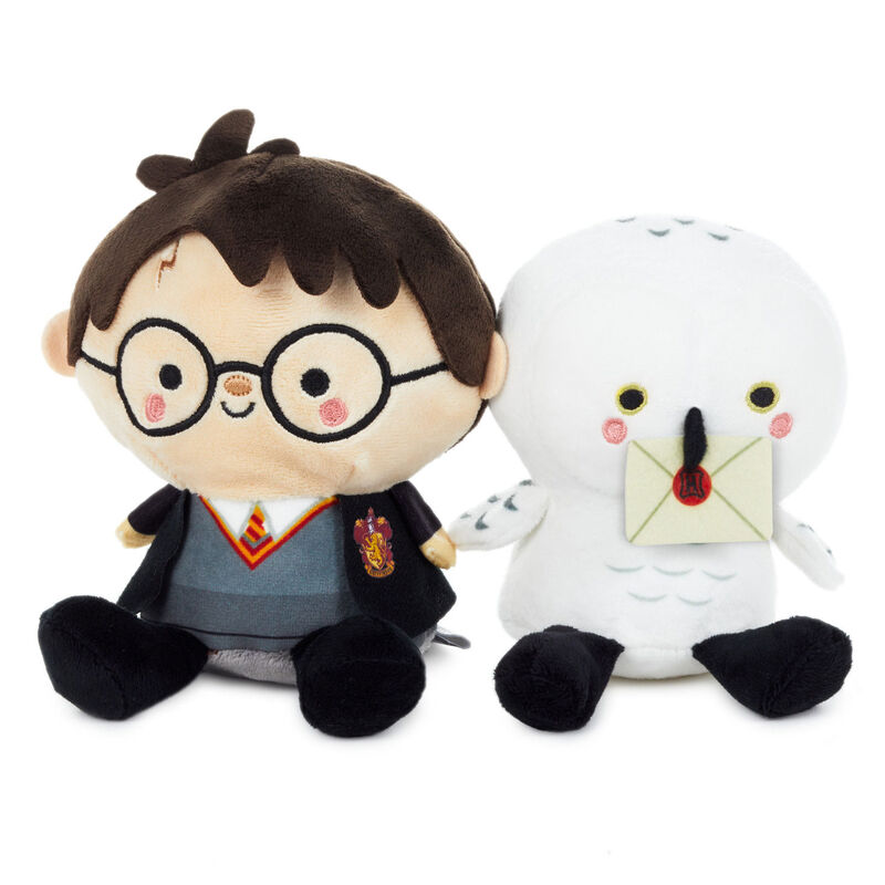 Harry-Potter-Harry-and-Hedwig-Magnetic-Plush_1BTG1009_01