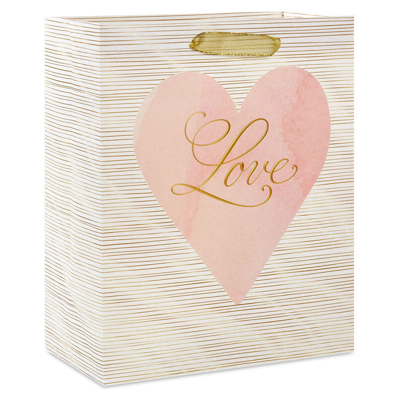 Hearts-and-Love-Medium-Gift-Bag_3EGB8148_01