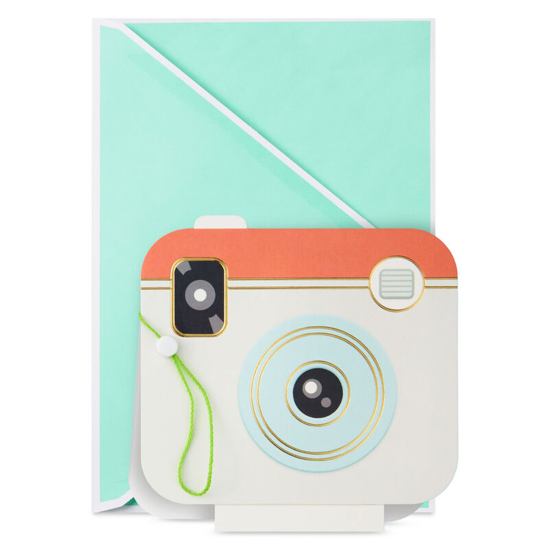 Instant-Photo-Camera-Paper-Craft-Congrats-Card_599M5634_01