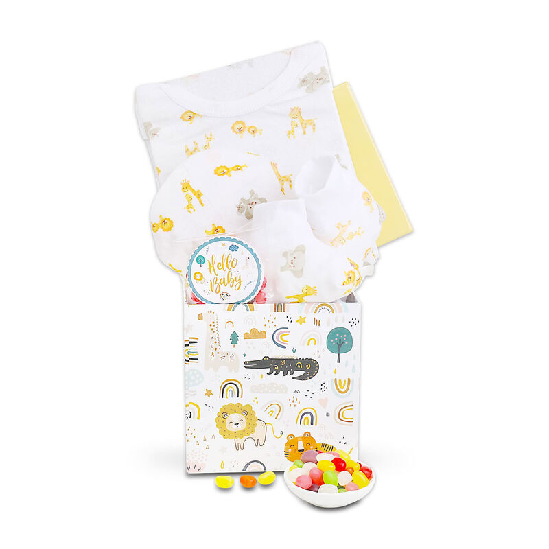 Its-A-Jungle-Out-There-Baby-Gift-Box_734038051864_01