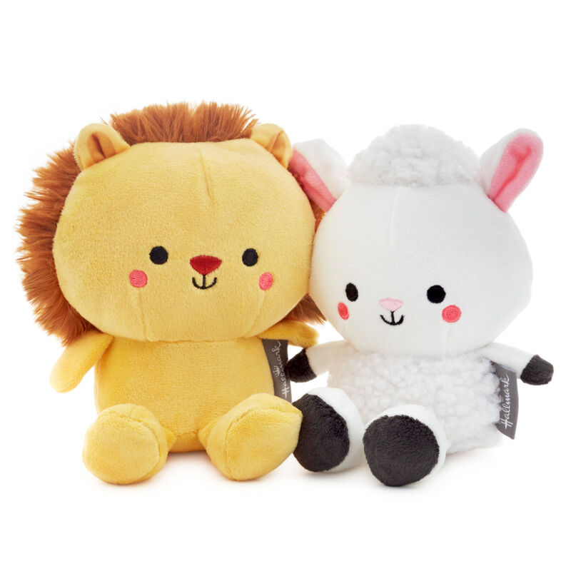 Lion-and-Lamb-Magnetic-Stuffed-Animal-Set_1KID3015_01