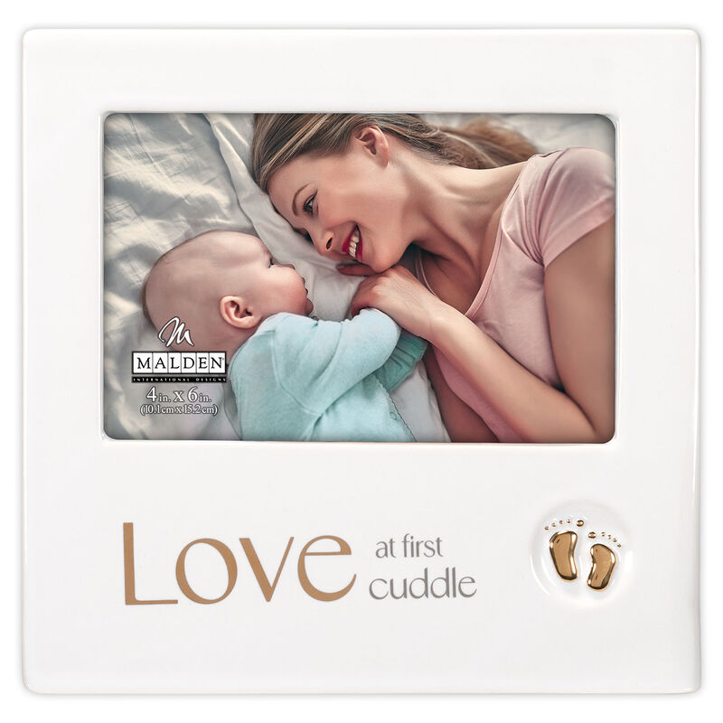 Love-at-First-Cuddle-Baby-Photo-Picture-Frame_501446_01