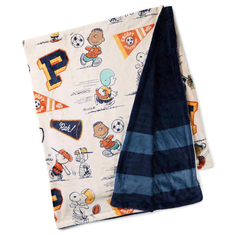 Peanuts-Athletic-Club-2Sided-Throw-Blanket_1PAJ5026_01