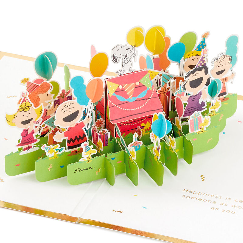 Peanuts-Gang-Snoopy-3D-PopUp-Birthday-Card_1499LAD2739_01