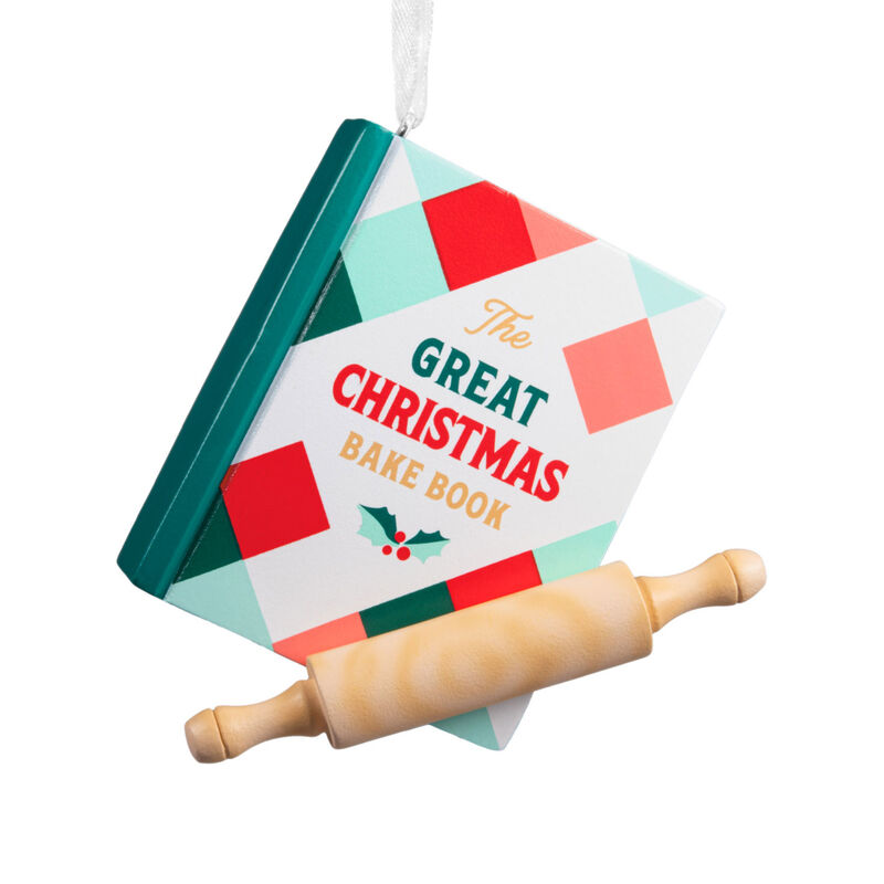 Plaid-Christmas-Cookbook-and-Rolling-Pin-Ornament_1HGO3750_01