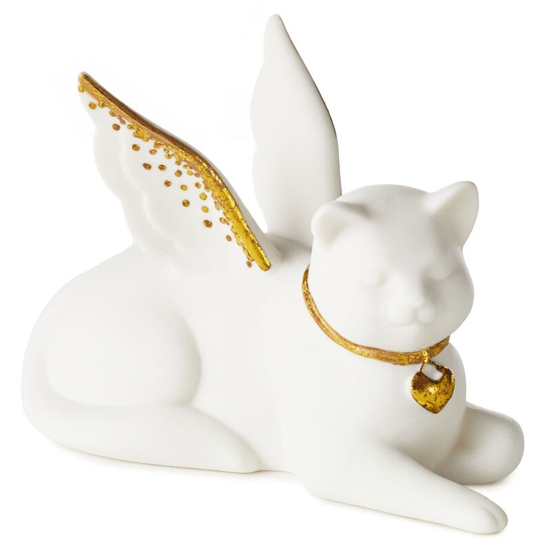 Porcelain-Cat-Angel-Figurine-With-Gold-Accents_1JOA2252_01