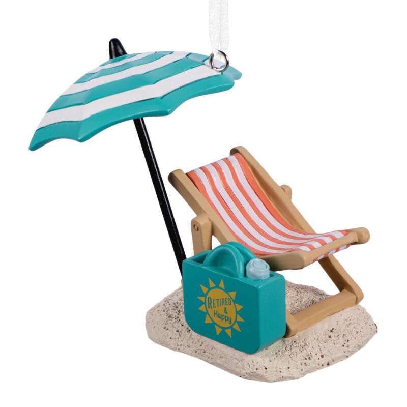 Retired-and-Happy-Beach-Chair-Christmas-Ornament_1HGO3765_01