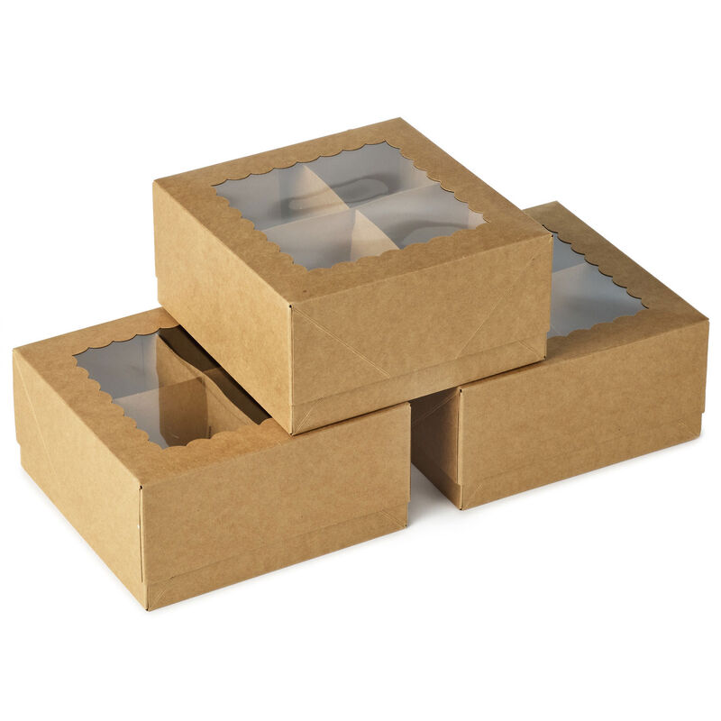 Scalloped-Window-Kraft-Holiday-Gift-Box_1XBC2228_01