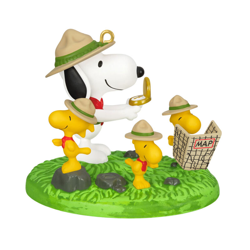 Snoopy-Beagle-Scouts-Keepsake-Ornament_5QXI1746_01
