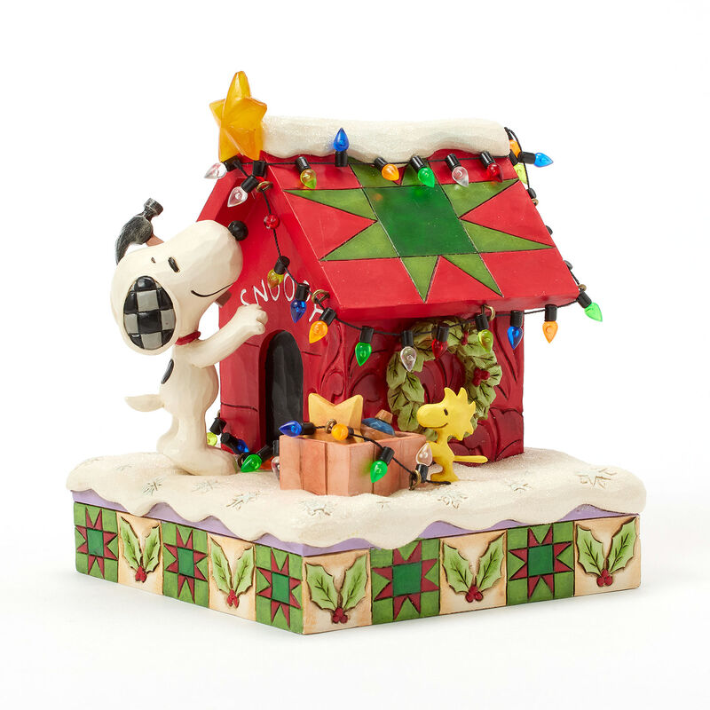 Snoopy-Decorates-Doghouse-for-Holidays-Figurine_6017241_01