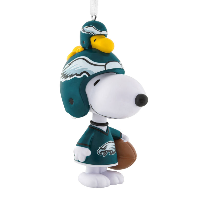 Snoopy-Philadelphia-Eagles-Christmas-Ornament_3HCM5949_01