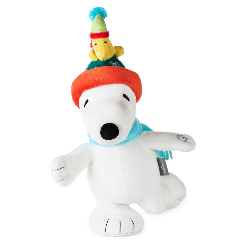 Snoopy-and-Woodstock-Ice-Skating-Plush_1XKT9024_01