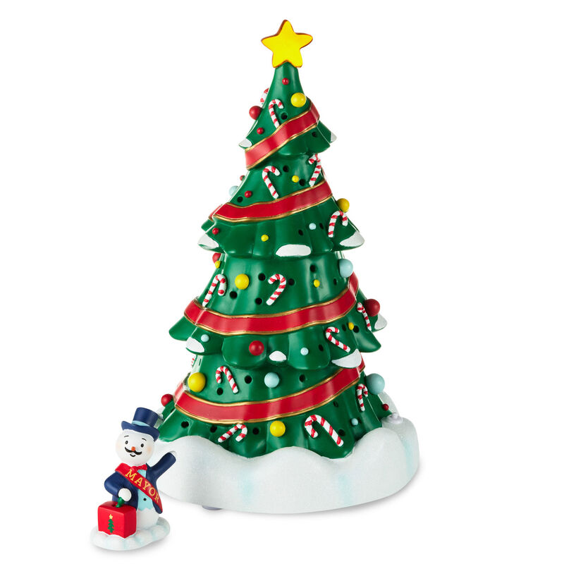 Snowman-Village-Christmas-Tree-and-Mayor-Decorations_1XKT9062_01