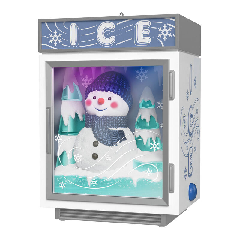Snowman-in-Ice-Machine-Keepsake-Ornament_5QGO2733_01