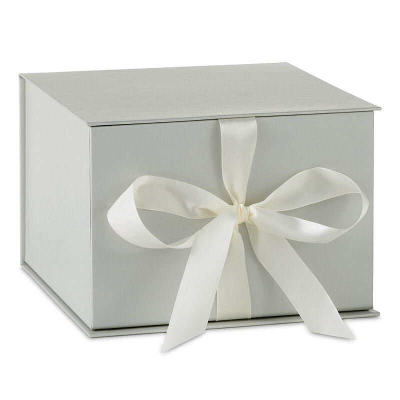 Solid-White-Large-Square-Gift-Box-with-Lid_5EBC4955_01