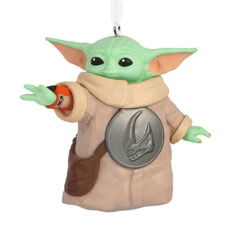 Star-Wars-The-Mandalorian-Grogu-Christmas-Ornament_3HCM5507_01