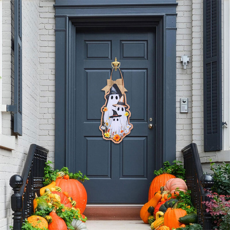 Three-Ghosts-in-Hats-Hanging-Door-Decoration_DDTNPSG25_01