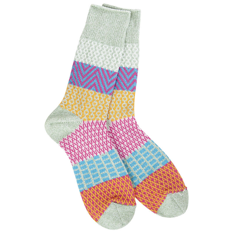 Weekend-Gallery-Crew-Socks-in-Sage-Multicolor_75651_01
