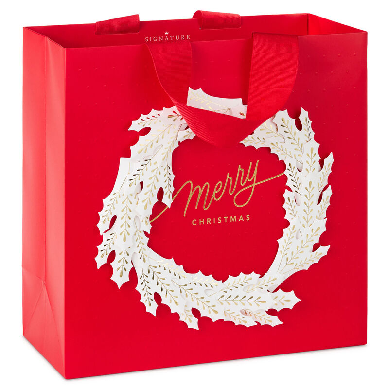 White-and-Gold-Wreath-on-Red-Christmas-Gift-Bag_1XSR8416_01